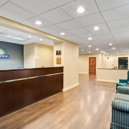 Days Inn - Chapel Hill Eksteriør billede