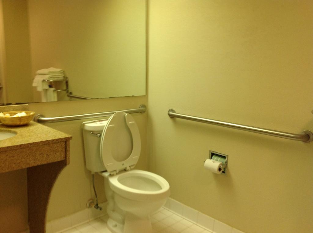 Days Inn - Chapel Hill Eksteriør billede