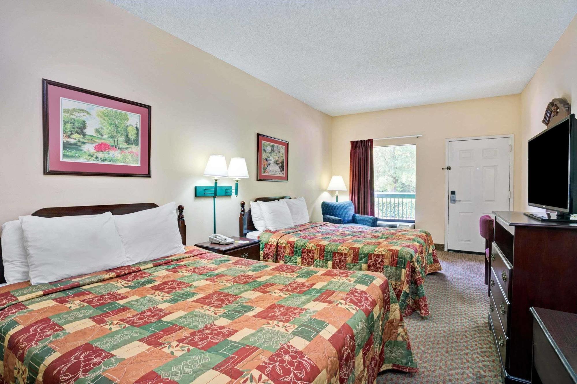 Days Inn - Chapel Hill Eksteriør billede